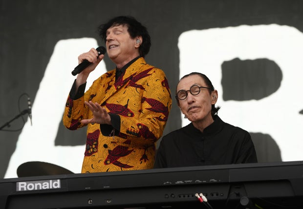 sparks-2-riot-fest-jake-barlow.jpg 