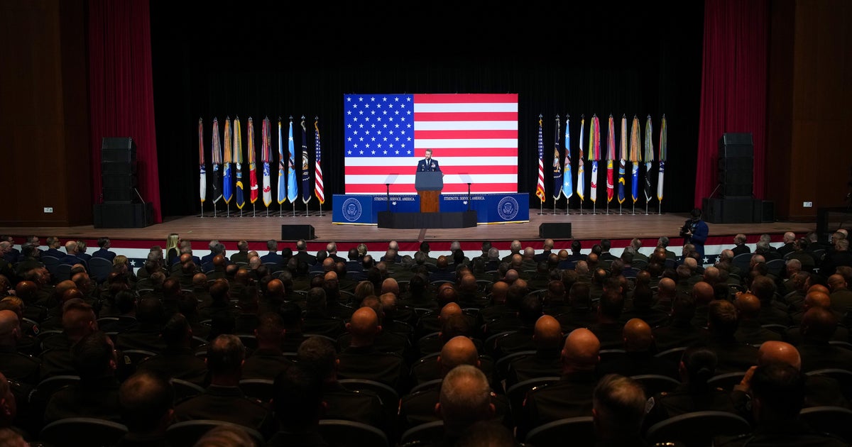Live-Übertragung: Präsident Trump und Hegseth sprechen vor hochrangigen ...