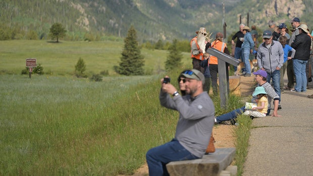 Signs be posted at all national parks, monuments, and historic sites requesting feedback from visitors. 