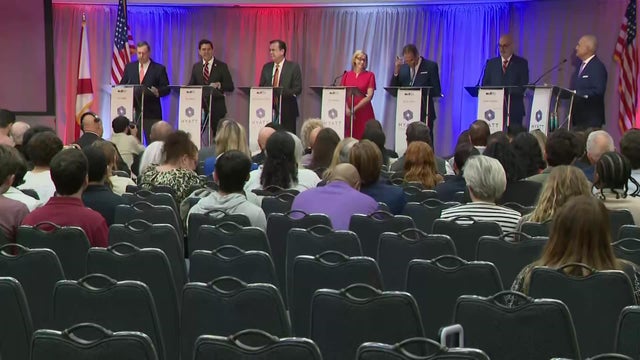 22-p-mayoral-debate-pre-wforc9k9.jpg 
