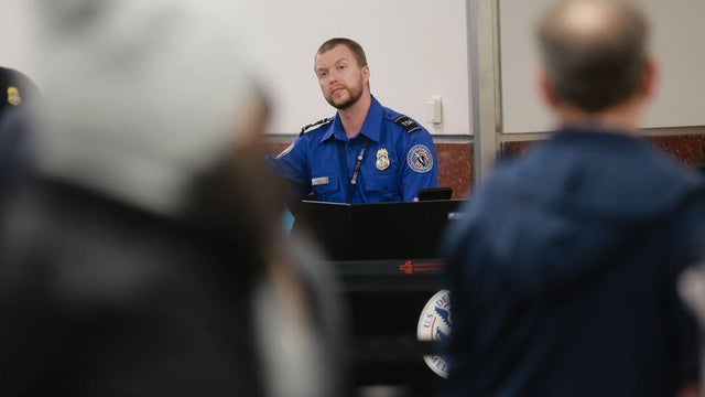 Airport Security Lanes Crimped In Atlanta Amid Shutdown 
