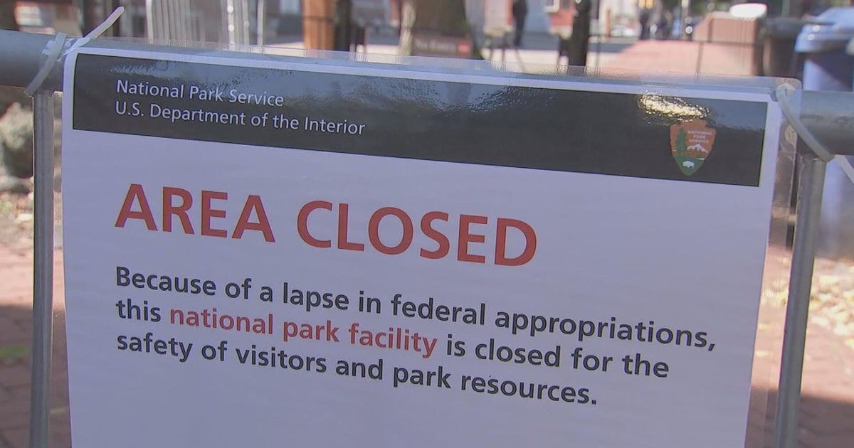 Government shutdown causes issues for tourists in Philadelphia