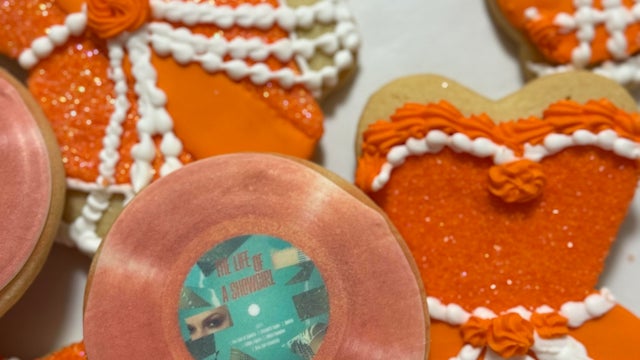 taylor-swift-cookies.png 