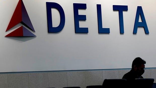 Delta Flights Abort Takeoff at MSP and Newark Due to Engine Failures