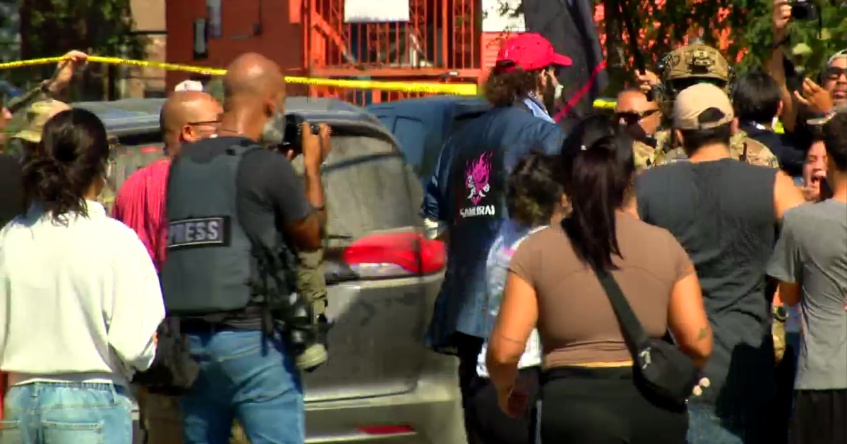 Feds shoot woman in Chicago after allegedly being rammed, boxed in by cars