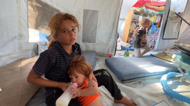 arat-awqal-gaza-orphan-cbs-sister.jpg 