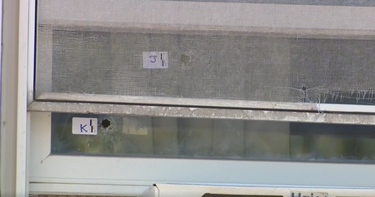 6 officers fired weapons that killed armed man in Baltimore County barricade, police say - CBS Baltimore