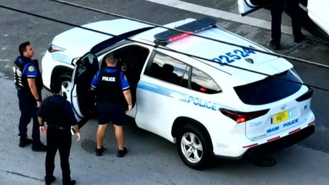 police-lights-slider-daytime.jpg 