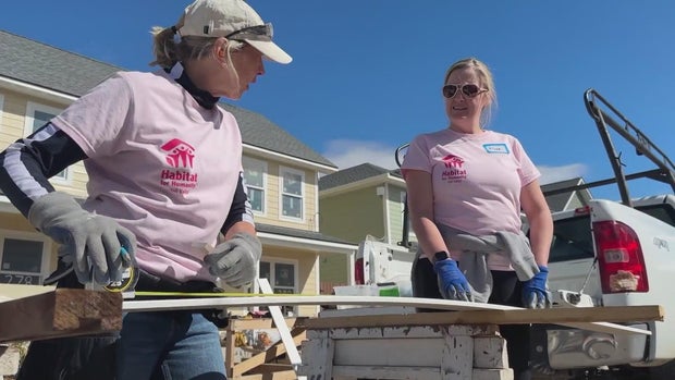 women-volunteer-group-habitat-for-humanity.jpg