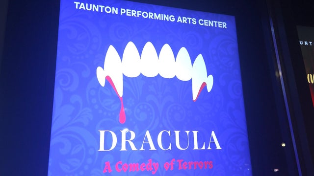dracula-1.jpg 