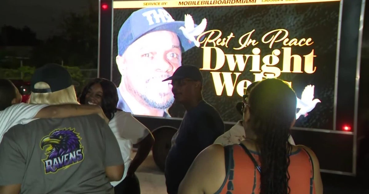 Dozens gather to honor anti-gun violence advocate Dwight Wells after deadly Liberty City shooting