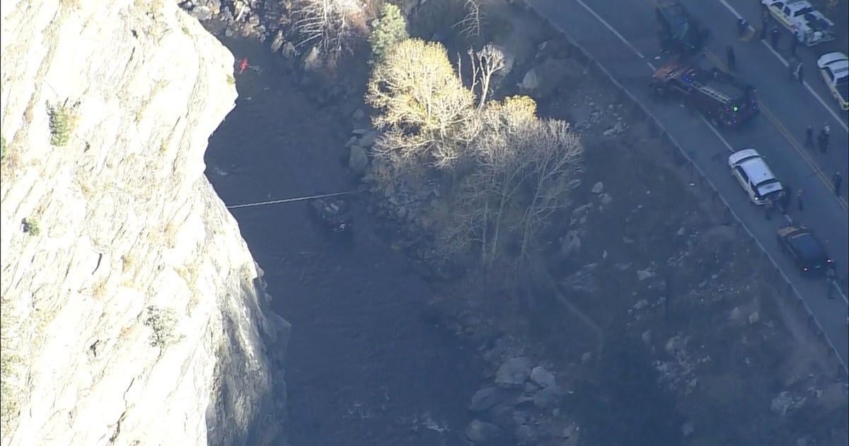 2 dead in crash in Colorado's Clear Creek Canyon after crime spree