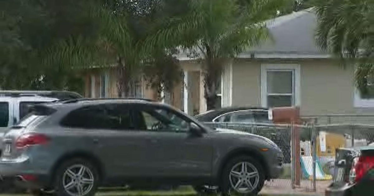 Woman injured after getting attacked by multiple dogs in Miami-Dade, sheriff’s office says deputy shot and killed returning dog