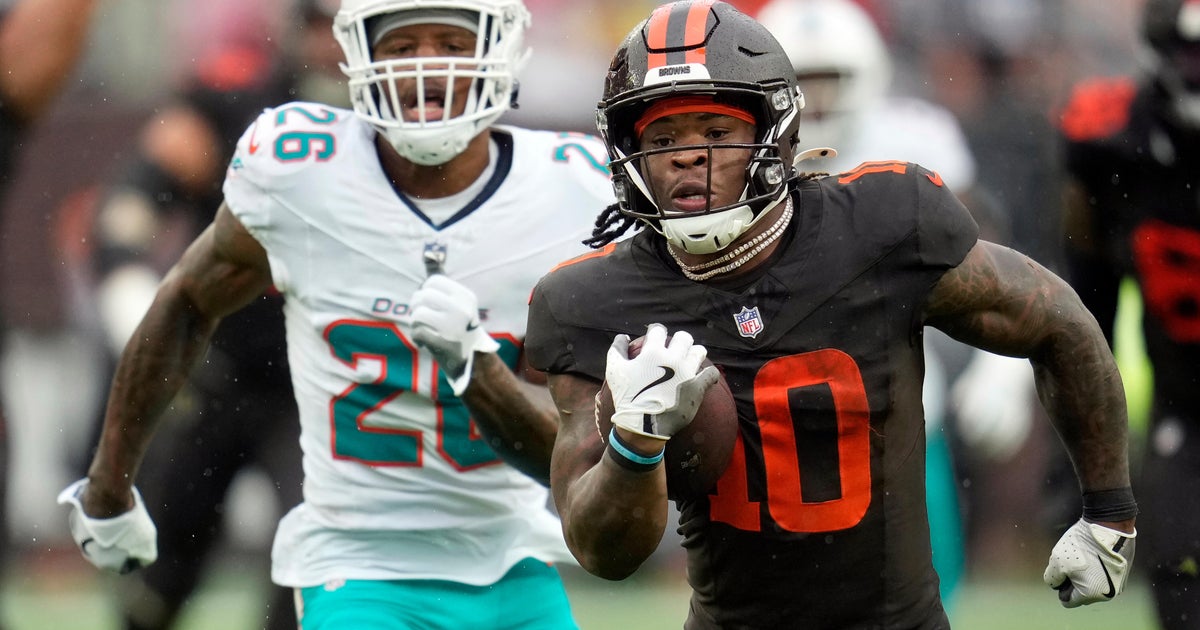 Quinshon Judkins scores 3 touchdowns as Cleveland Browns roll to 31-6 victory over Miami Dolphins