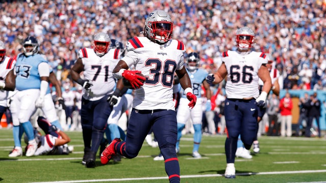 New England Patriots v Tennessee Titans 