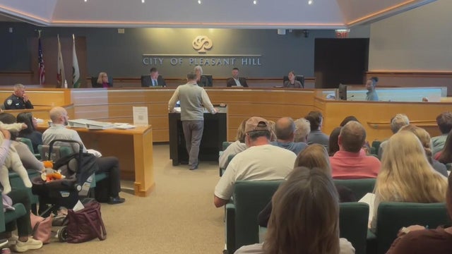 pleasant-hill-zoning-meeting-102025.jpg 
