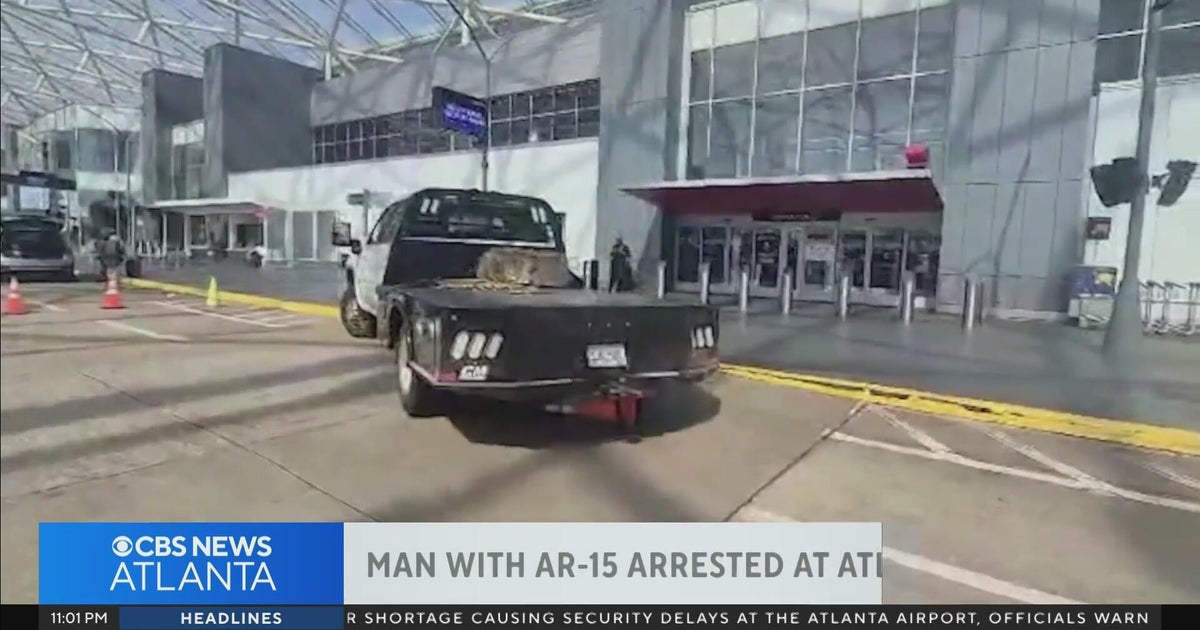 Man with AR-15 threatened to 'shoot up' Atlanta airport, police say