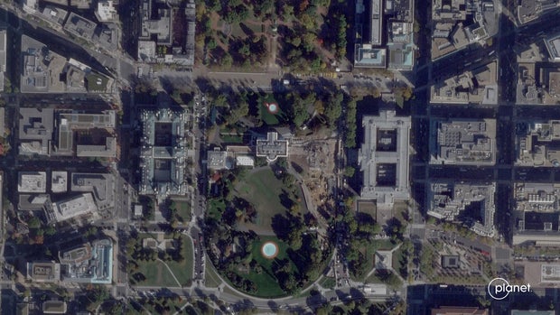 white-house-east-wing-demo-washington-district-of-columbia-20251023-140414-ssc13-rgb-flat-50cm-1920px-logo-geo.jpg