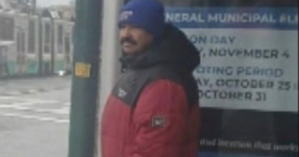 Man arrested for allegedly exposing himself to kids at bus stop in ...