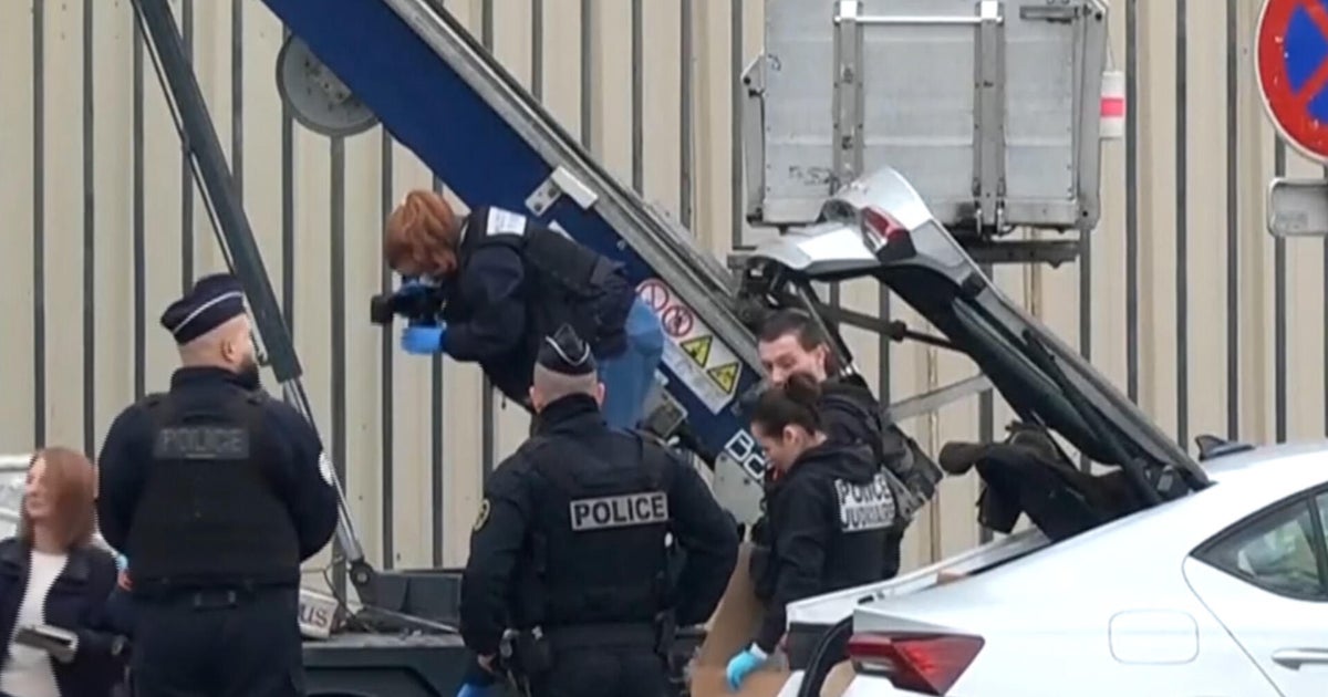 Arrests made in Louvre crown jewel heist, Paris prosecutor says