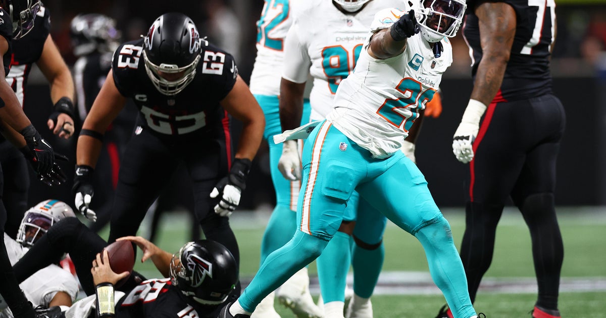 Tua Tagovailoa throws 4 TD passes as Miami Dolphins overwhelm Atlanta Falcons 34-10 to end 3-game losing streak Tua Tagovailoa throws 4 TD passes as Miami Dolphins overwhelm Atlanta Falcons 34-10 to end 3-game losing streak