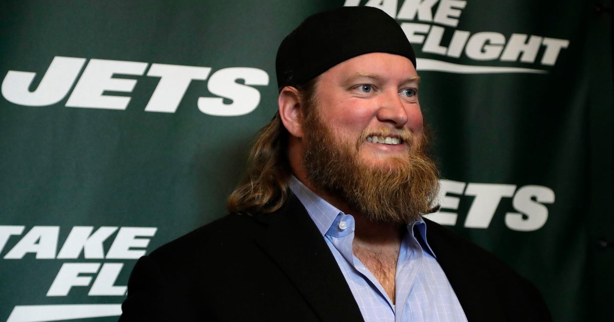 Nick Mangold, legendary New York Jets center, dies from kidney disease at 41, team announces Nick Mangold, legendary New York Jets center, dies from kidney disease at 41, team announces