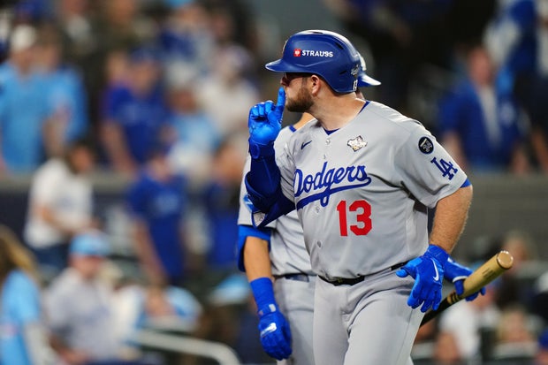 World Series - Los Angeles Dodgers v Toronto Blue Jays - Game 2