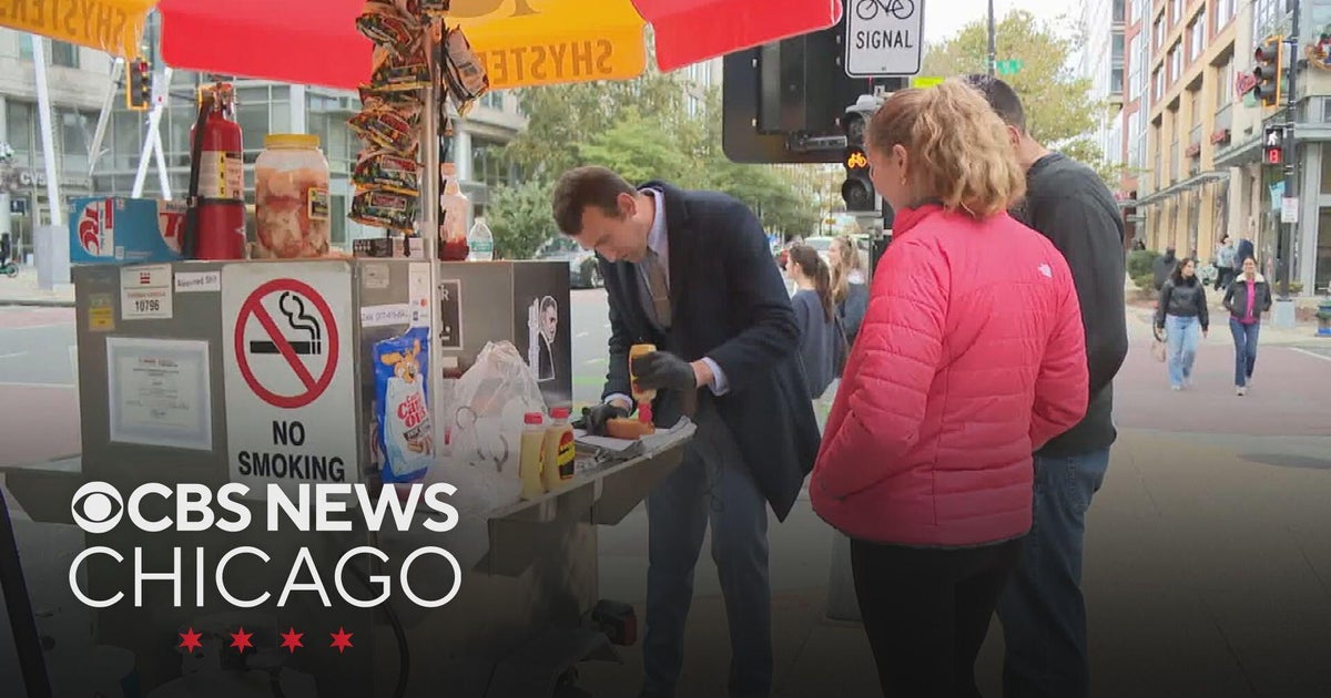 Furloughed lawyer opens hot dog cart in Washington D.C.