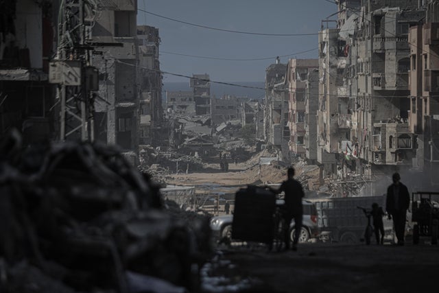 Life amid the ruins in Gaza's Al-Nassr neighbourhood after the ceasefire 