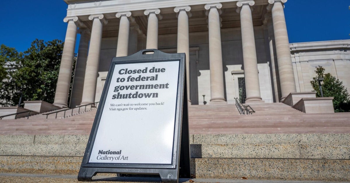 Shutdown hits flights and food aid as pressure builds for a deal