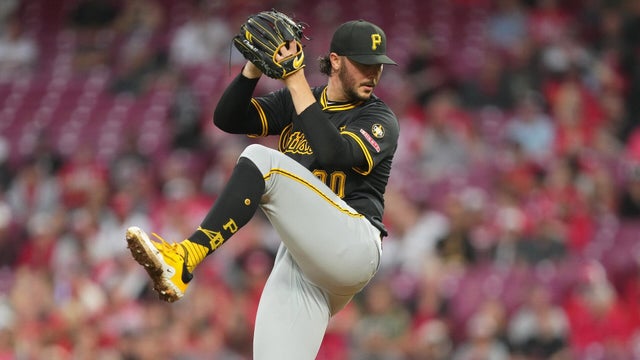 American League Championship Series - Toronto Blue Jay v Seattle Mariners - Game Five