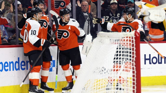 Pittsburgh Penguins v Philadelphia Flyers