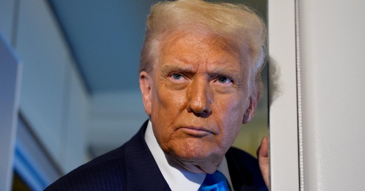 Trump tells Republicans to play "Nuclear Option" and scrap filibuster to end government shutdown