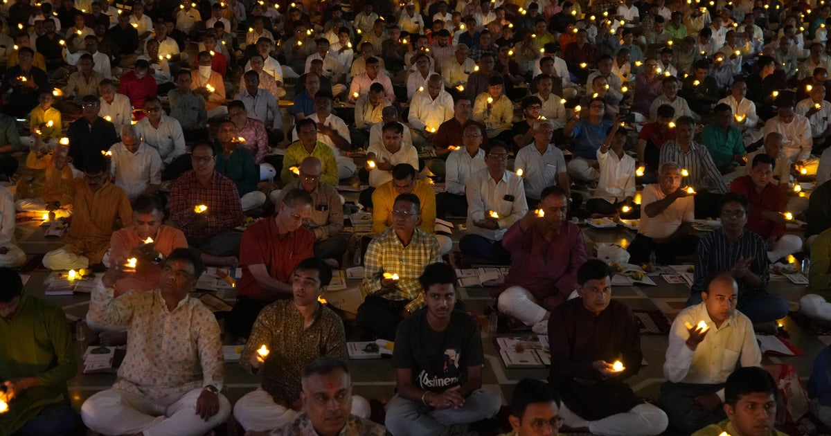 No less than 12 lifeless, dozens injured at Hindu temple in India throughout crowd stampede