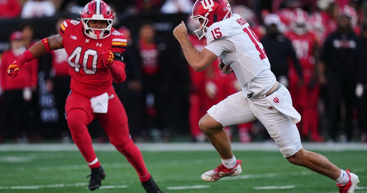 No. 2 Hoosiers hammer Maryland 55-10 after slow start