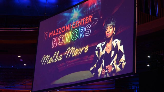 Mazzoni Center Honors Melba Moore 