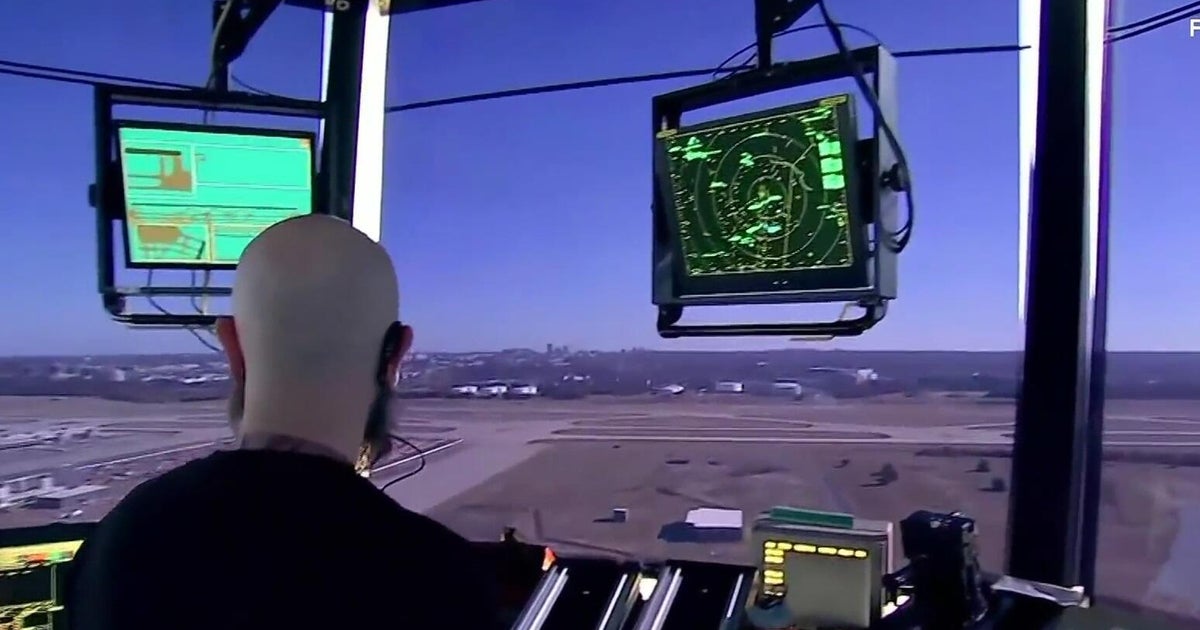 Government shutdown becomes longest in U.S. history as DOT warns of looming airspace closures