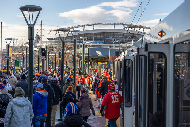 broncos-fans-using-rtd-services.png 
