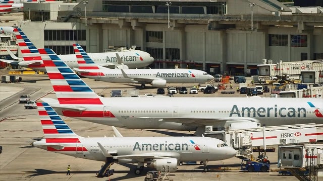 American Airlines planes lined up at PHL 