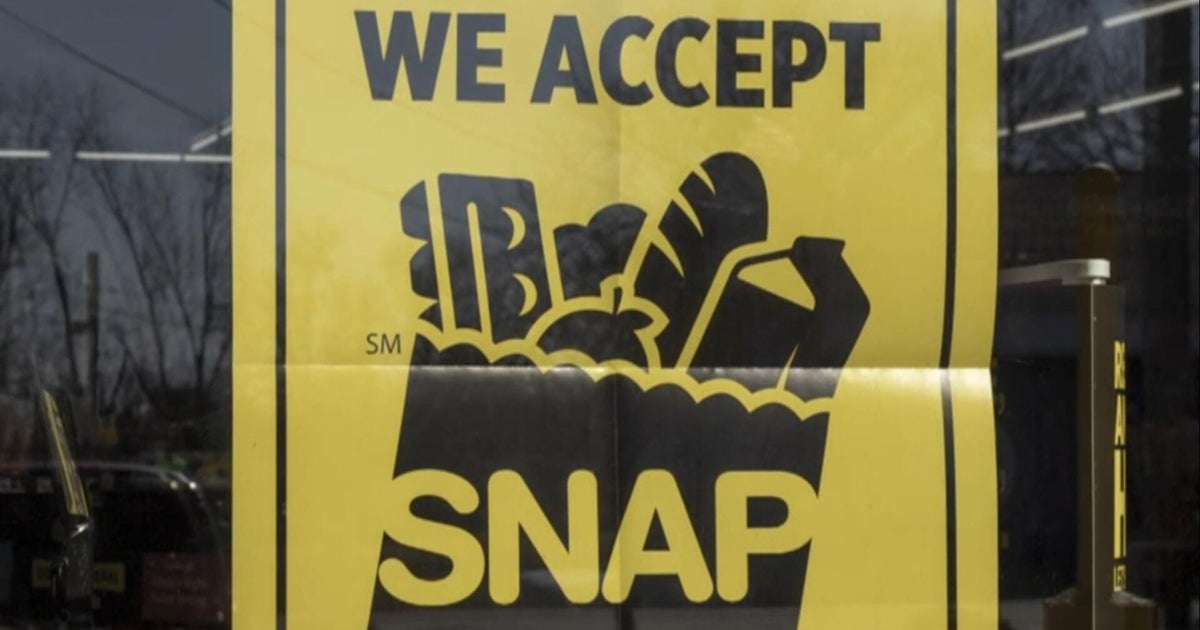 Minnesotans to receive full SNAP benefits this weekend, Gov. Walz says