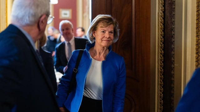 Lawmakers Continue To Negotiate Funding Government As Shutdown Stretches Past A Month 