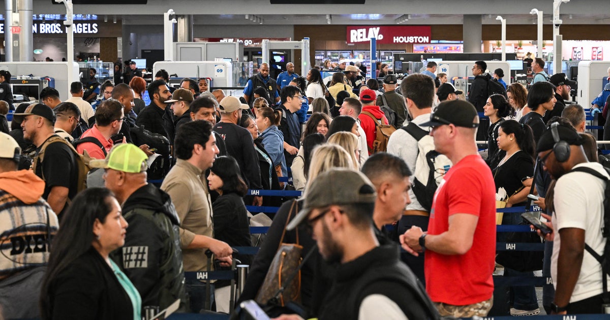 Flight cancellations ramp up as airlines scramble to comply with FAA order to cut air traffic — live updates