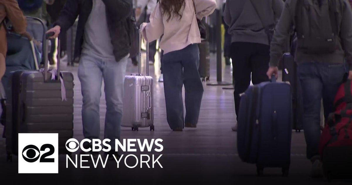 Travel disruptions in Tri-State area airports