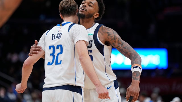 Dallas Mavericks v Washington Wizards 