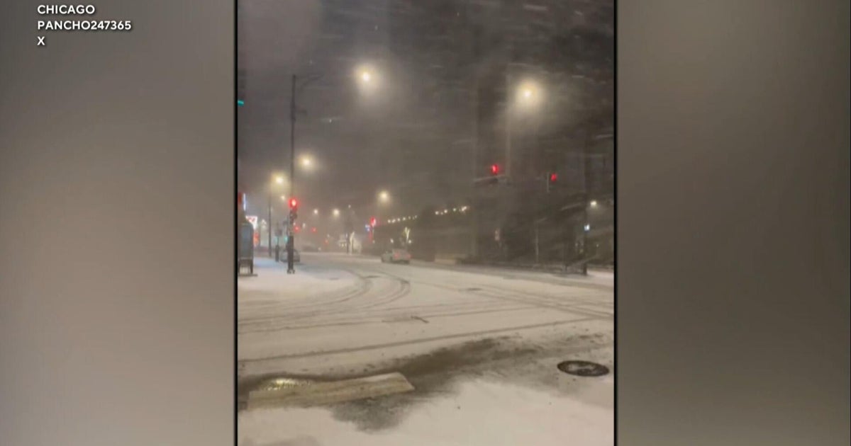 Winter weather slams Midwest, bringing heavy snow to Chicago