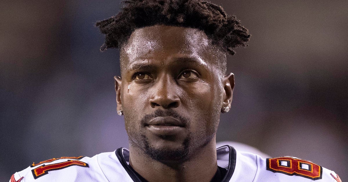 Antonio Brown released on ,000 bail, ordered to wear GPS monitor in Miami attempted murder case