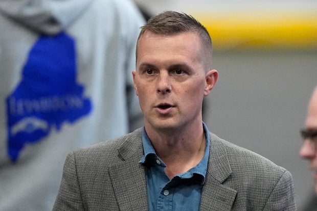 These 6 House Democrats voted for bill to end government shutdown Election 2026 House Maine