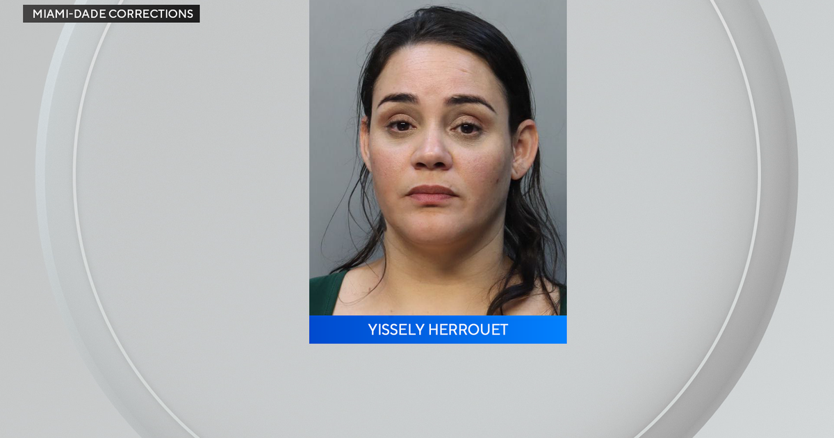 Ex-Miami condo manager appears in court for 0,000