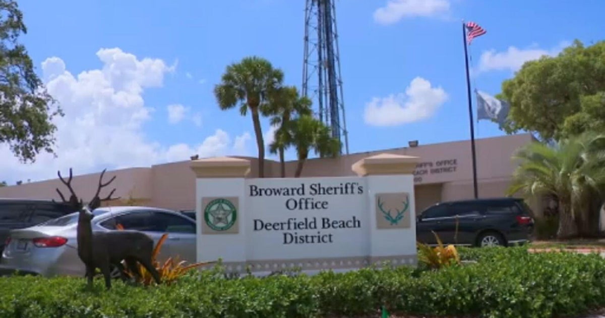 Deerfield Beach residents meet about possible breakup with Broward Sheriff’s Office, creating first city police department since 1990