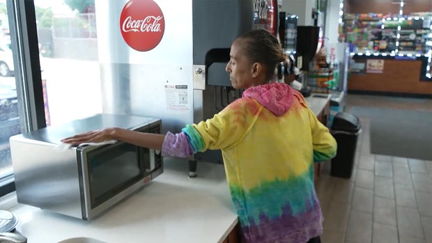 When the employed are pushed into homelessness – CBS News